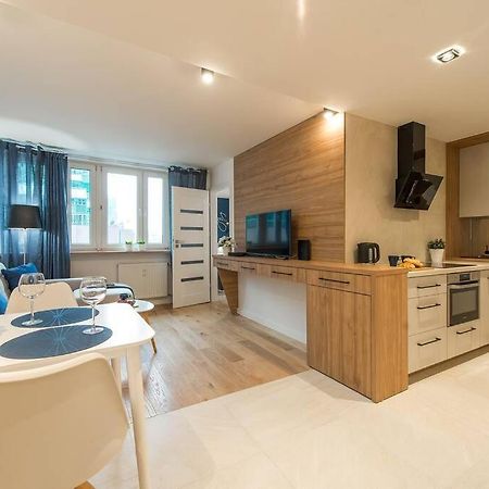 Rondo Onz P&O Serviced Apartments Варшава Екстер'єр фото