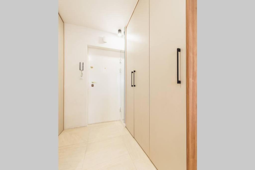 Rondo Onz P&O Serviced Apartments Варшава Екстер'єр фото