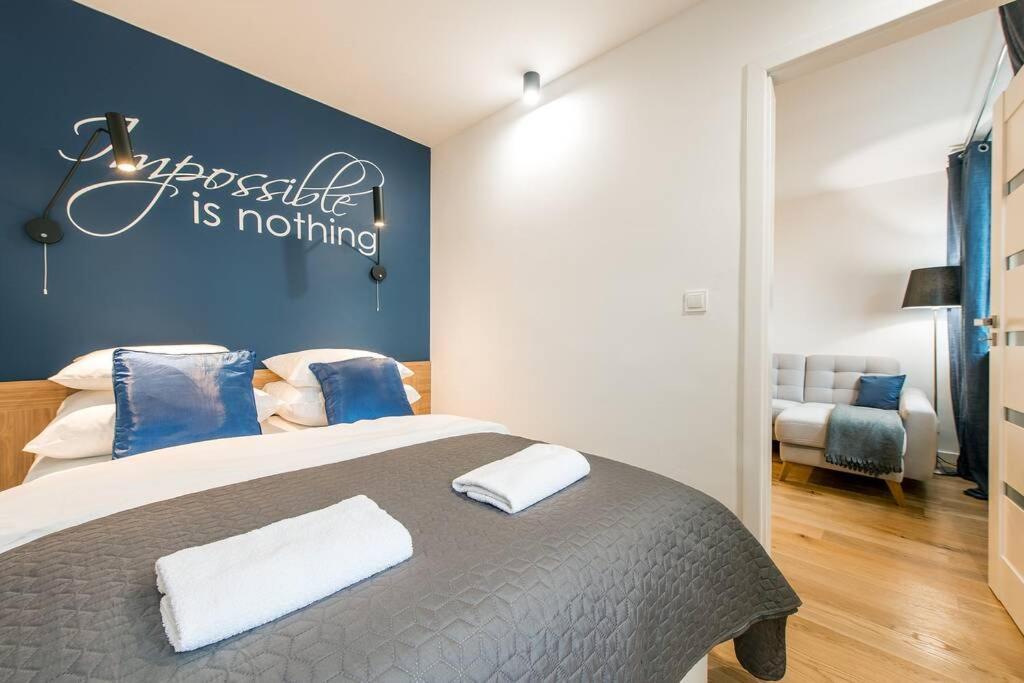 Rondo Onz P&O Serviced Apartments Варшава Екстер'єр фото