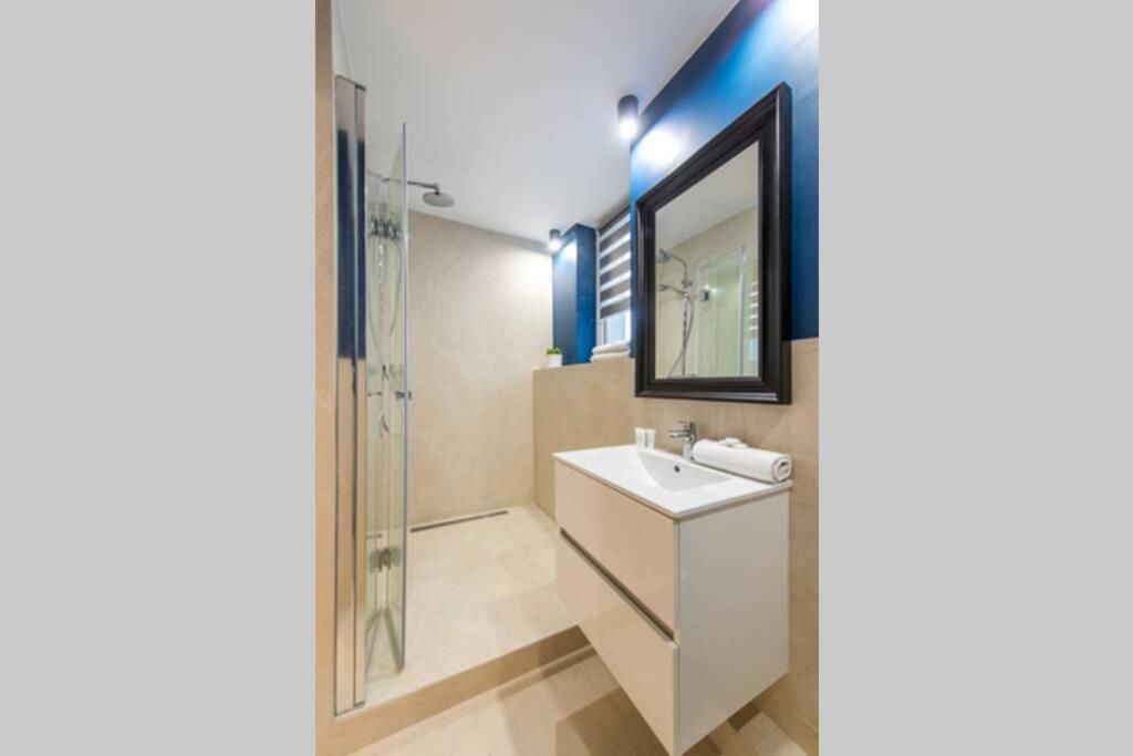 Rondo Onz P&O Serviced Apartments Варшава Екстер'єр фото